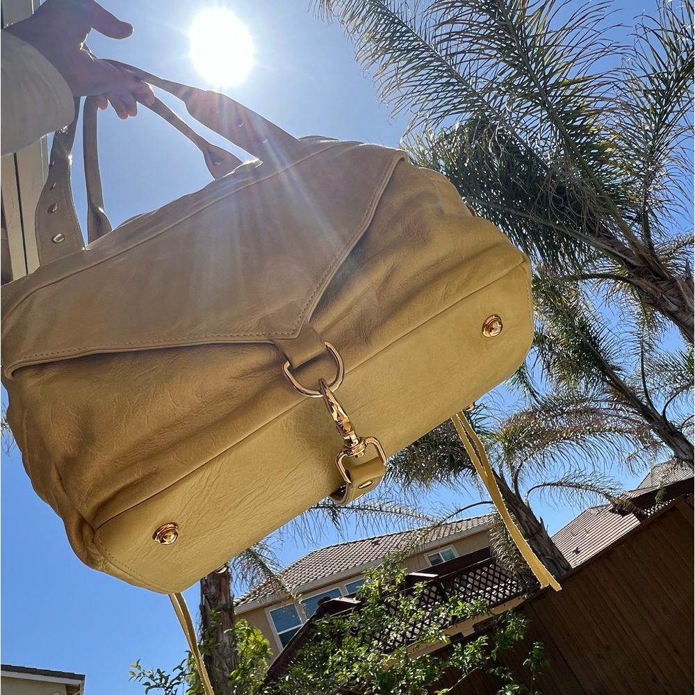 botkier spacious bag